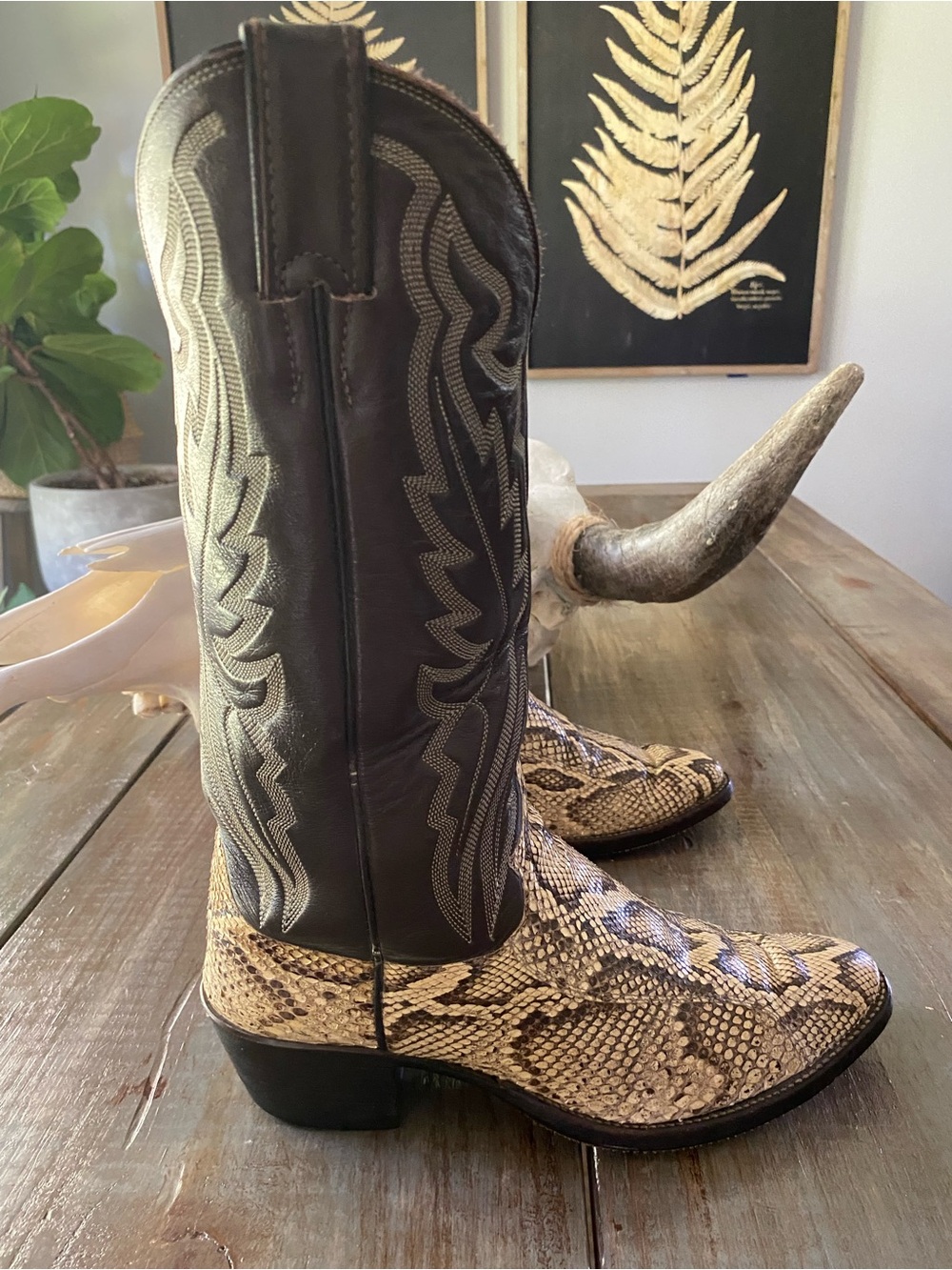 Vtg Justins Snakeskin Exotic Cowgirl Cowboy
Western Boots Womens 7D Tan Brown - Picture 3 of 7